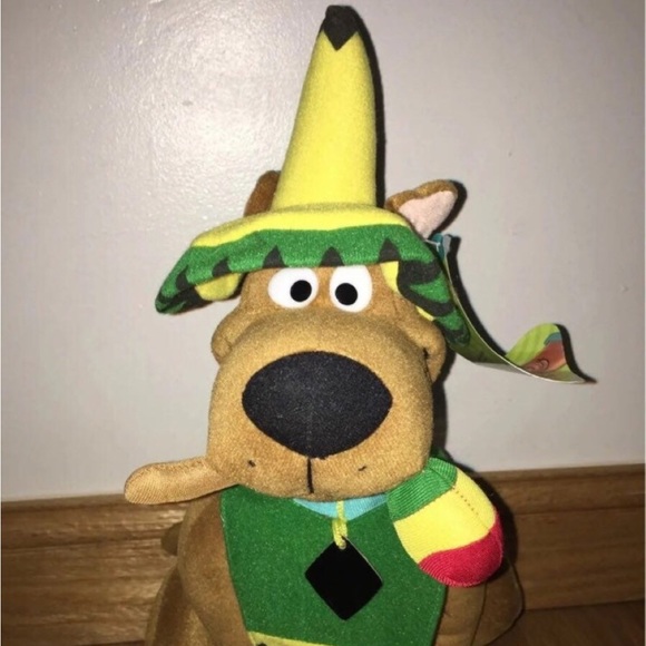NWT Rare Scooby Doo Mexican Fiesta Plush - Picture 2 of 6